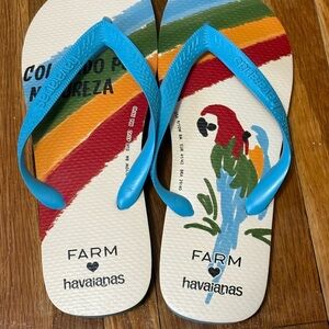 Havaianas Farm Rio Colorful Parrot Flip Flops